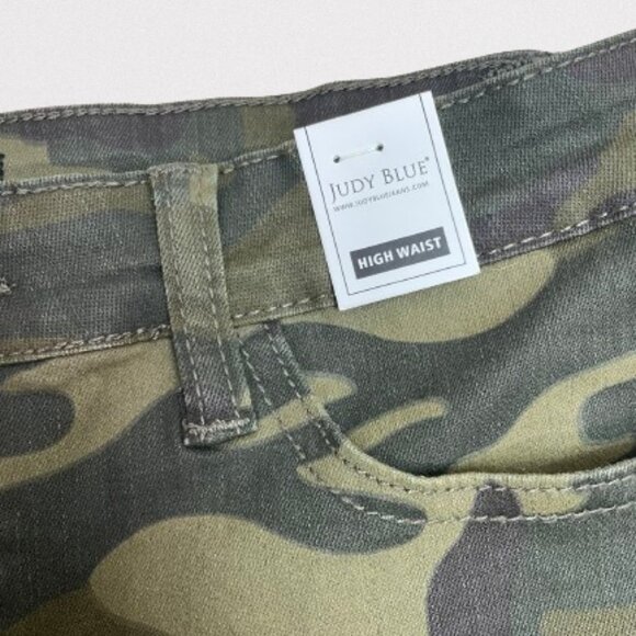 Judy Blue NEW Women's High Rise Camo Denim Jean Stretch Shorts Size L - Picture 6 of 11